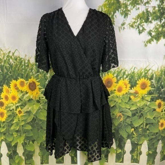 SENLIS Black Diamond Naomi Ruffle Surplice Small - Picture 6 of 17